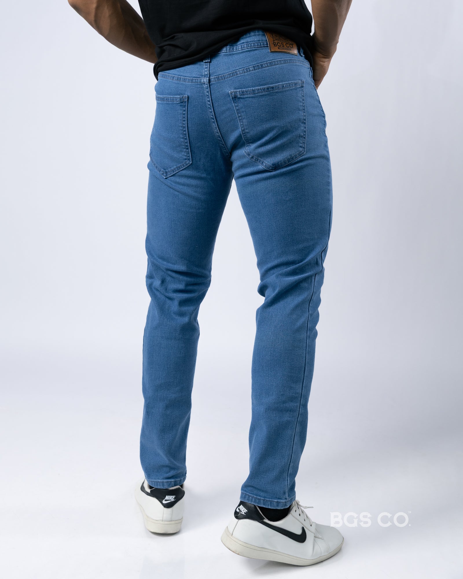 Essential Slim Jeans